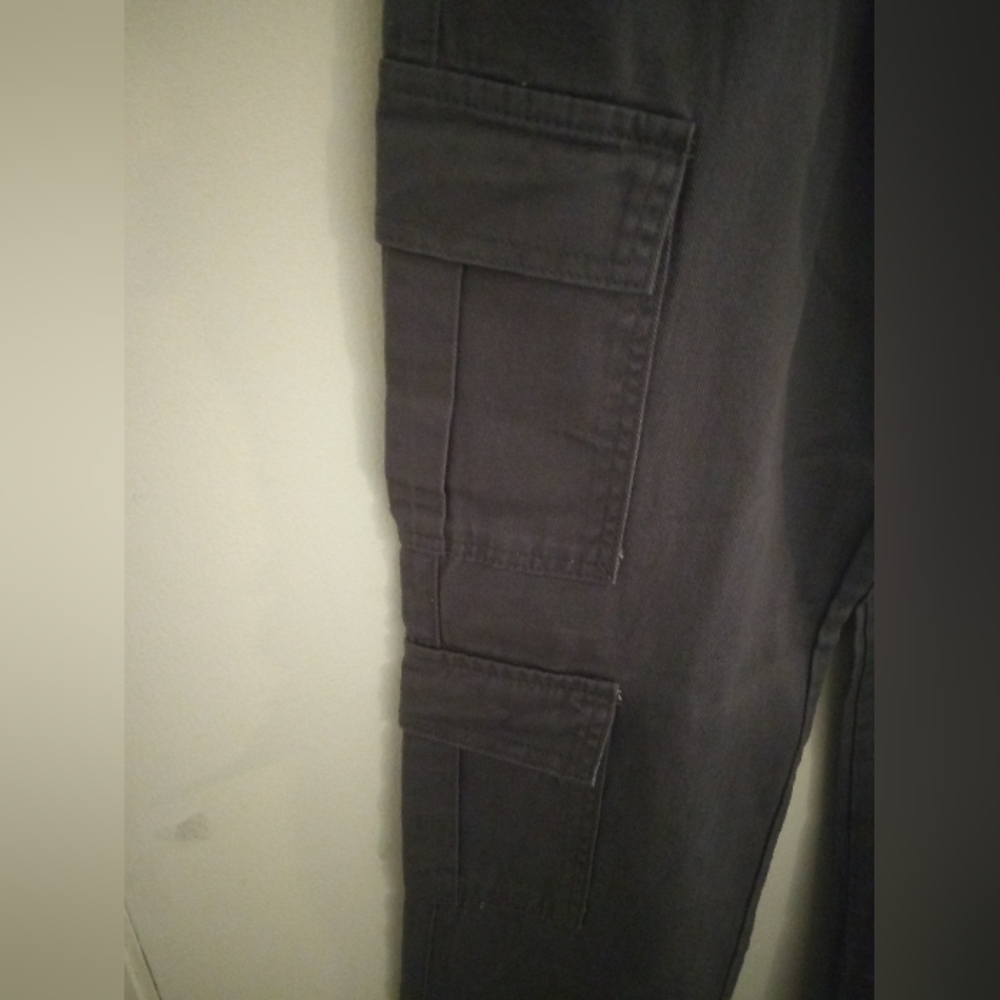 SHEIN Cargo Jeans - Picture 8 of 10